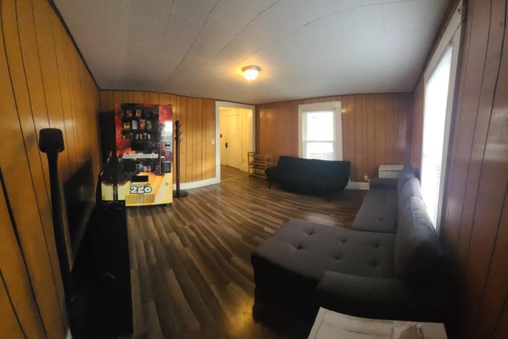 The Dragon'S Den 5 Bedroom House 1 Mile To Main St Tazewell エクステリア 写真