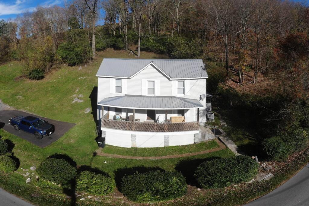 The Dragon'S Den 5 Bedroom House 1 Mile To Main St Tazewell エクステリア 写真